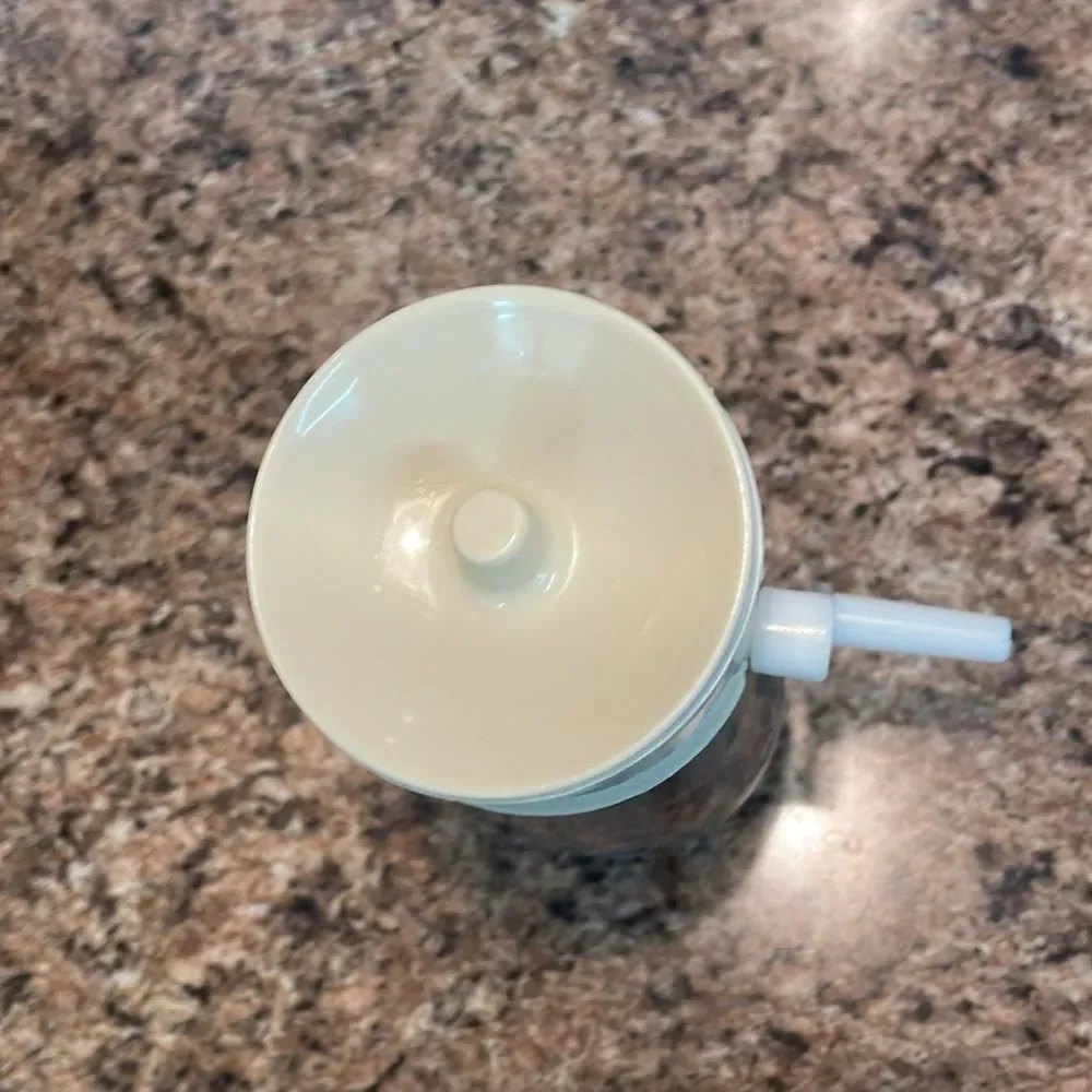 Cream Manual Glass‎ Grinder